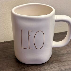 Rae Dunn LEO Ceramic Mug - NEW